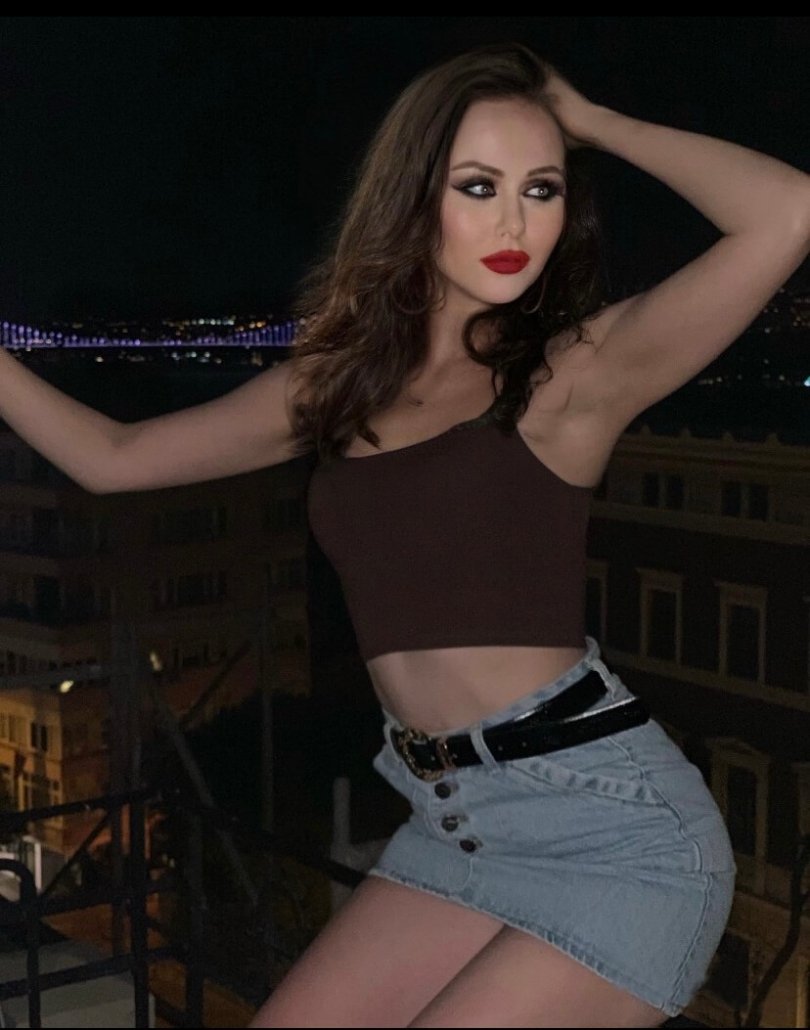 צפון ישראל ניקיטה – נערה ישראלית אוקראינית ליברלית